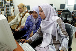 U.S. builds and equips computer center for women in Babil, Iraq